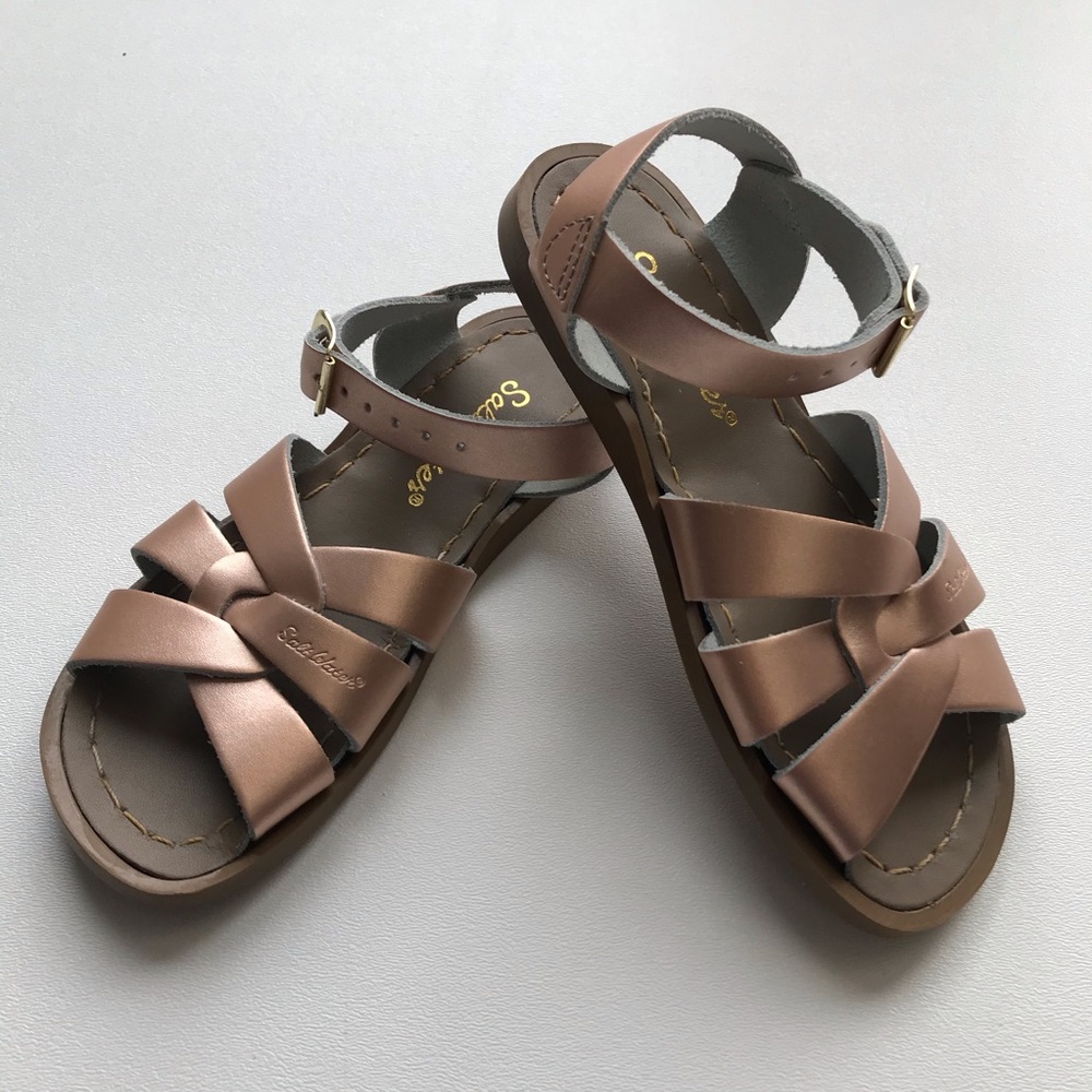 Rose Gold Salt water sandals 12 youth